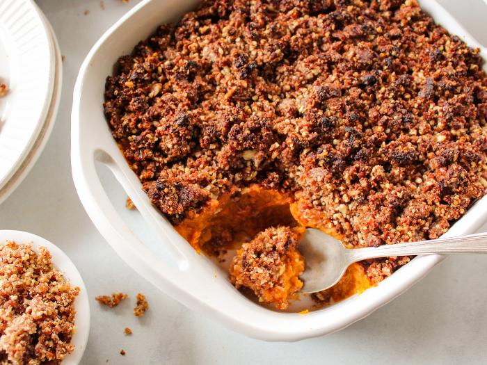 https://thewholecook.com/sweet-potato-casserole-pecan-crumble/sweet-potato-casserole-with-pecan-crumble-horizontal-by-the-whole-cook4/