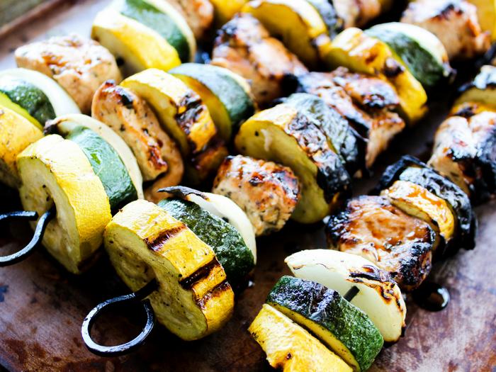 Garlic Balsamic Chicken Kabobs by The Whole Cook horizontal(1)