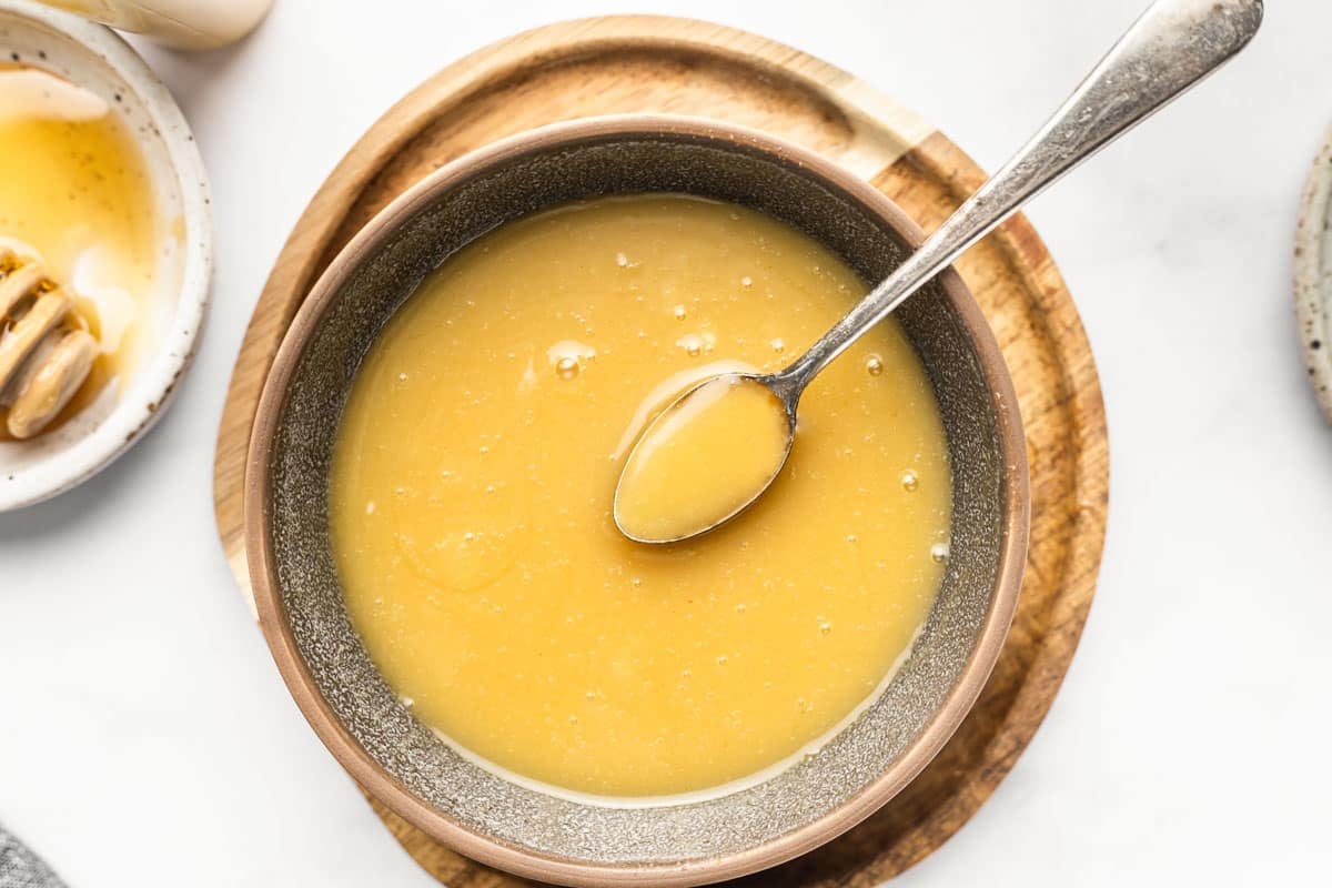 https://thewholecook.com/wp-content/uploads/2020/03/3-Ingredient-Honey-Mustard-Sauce-1-3.jpg