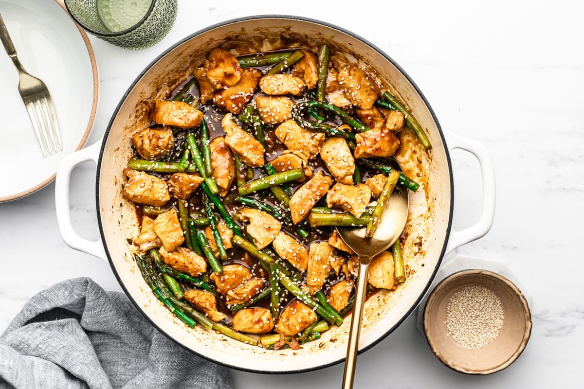 Easy 20-Minute Chicken and Asparagus Stir Fry - The Whole Cook